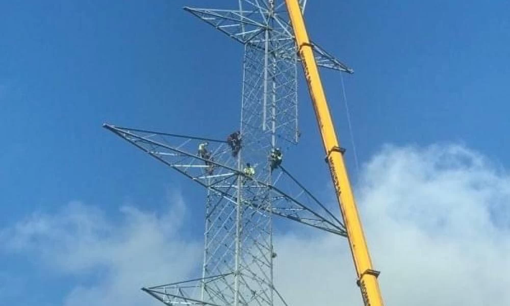 Πεντέλη: Ενόψει χειμώνα απομακρύνονται επιτέλους πυλώνες υψηλής τάσης από οικιστικό ιστό